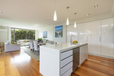 Photo of property in 13 Patiki Place, Omaha, 0986