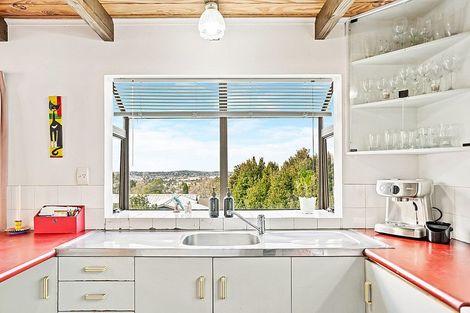 Photo of property in 2/10b Eastglen Road, Glen Eden, Auckland, 0602