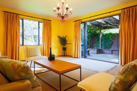 Photo of property in 4 Landsdowne Terrace, Cashmere, Christchurch, 8022