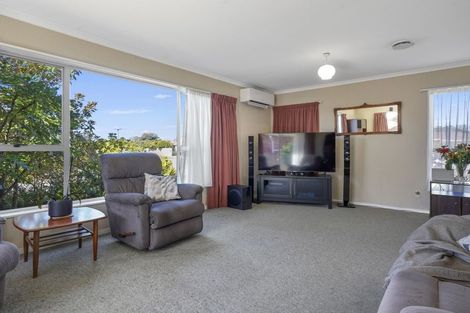 Photo of property in 86 Englefield Road, Northwood, Christchurch, 8051