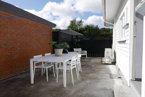 Photo of property in 8 Freyberg Avenue, Riccarton, Christchurch, 8011