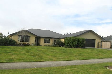 Photo of property in 48 Cashmere Drive, Fitzherbert, Palmerston North, 4410