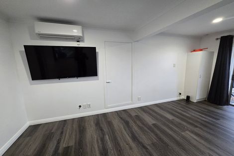 Photo of property in 25 Malvina Place, Bucklands Beach, Auckland, 2014