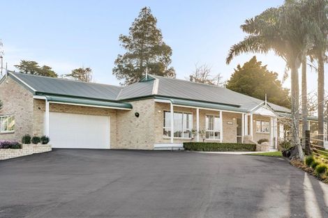 Photo of property in 154 Awa Road, Kumeu, 0891