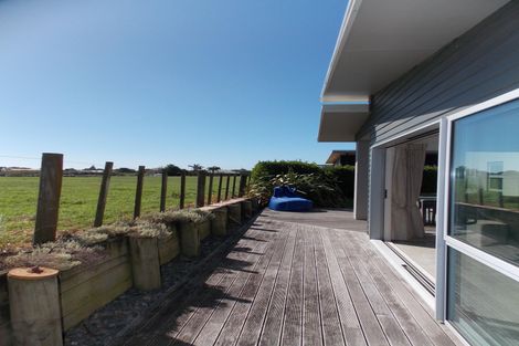 Photo of property in 40 Ocean Breeze Drive, Waihi Beach, 3611