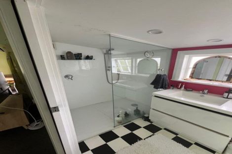 Photo of property in 49-51 Hankey Street, Mount Cook, Wellington, 6011