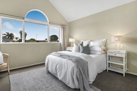 Photo of property in 11 Chippewa Place, Conifer Grove, Takanini, 2112