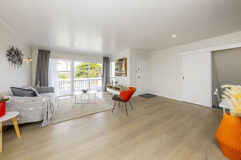 Photo of property in 8 Lympne Lane, Mangere, Auckland, 2022