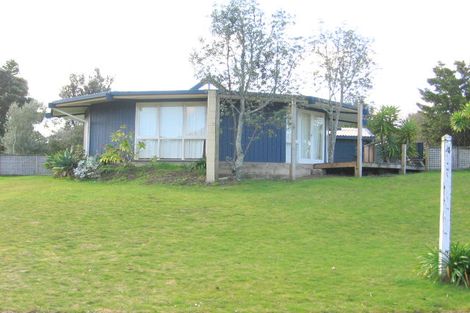 Photo of property in 4 Mccormick Place, Pauanui, Hikuai, 3579