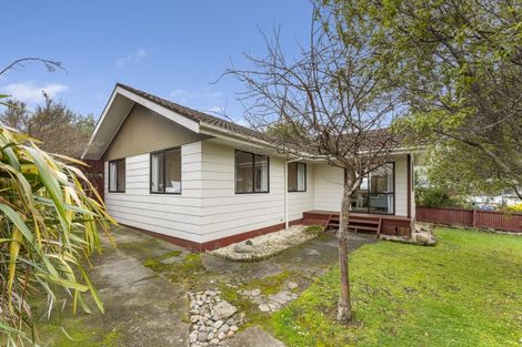 Photo of property in 72 Fraser Drive, Feilding, 4702