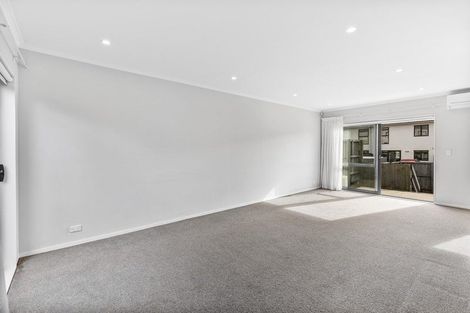 Photo of property in 4/38 Brigham Creek Road, Whenuapai, Auckland, 0618