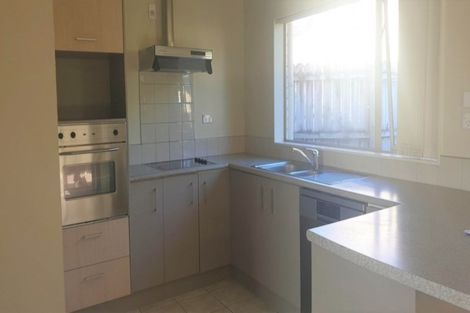 Photo of property in 12 Orbit Place, Flat Bush, Auckland, 2019