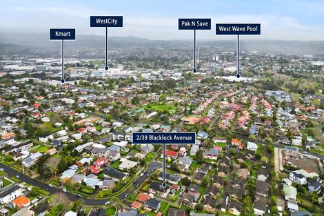 Photo of property in 2/39 Blacklock Avenue, Henderson, Auckland, 0612