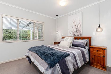 Photo of property in 35 Masefield Terrace, Kelvin Grove, Palmerston North, 4414