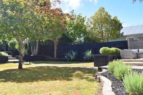 Photo of property in 107 Fulford Street, New Plymouth, 4310