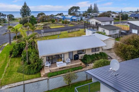 Photo of property in 31 Leo Street, Waihi Beach, 3611