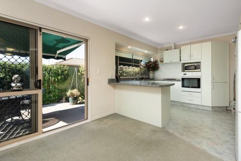 Photo of property in 15 Chamberlain Place, Mount Maunganui, 3116