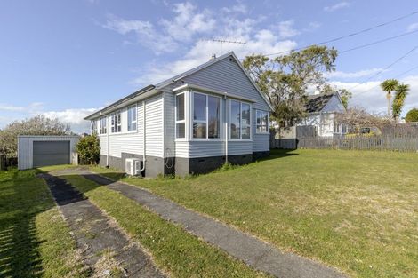 Photo of property in 56 Cook Street, Marfell, New Plymouth, 4310