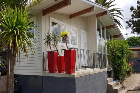 Photo of property in 44a Woodglen Road, Glen Eden, Auckland, 0602