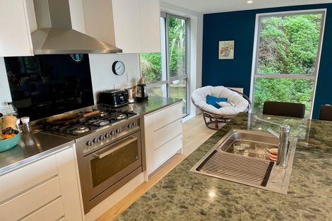 Photo of property in 6 Owhiro Bay Parade, Island Bay, Wellington, 6023