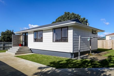 Photo of property in 55 Sunnyvale Street, Bell Block, New Plymouth, 4312