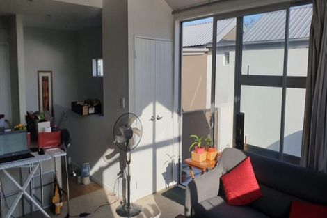 Photo of property in 2/473 Barbadoes Street, Edgeware, Christchurch, 8013