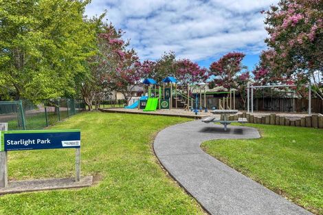 Photo of property in 9 Starlight Cove, Hobsonville, Auckland, 0618
