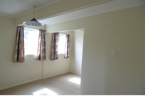 Photo of property in 15 Sunset Parade, Plimmerton, Porirua, 5026