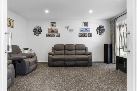 Photo of property in 32 Huka Heights Drive, Rangatira Park, Taupo, 3330