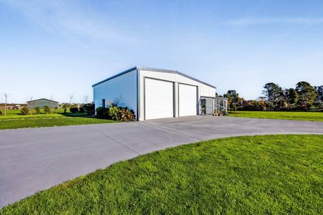 Photo of property in 60 Turangi Road, Motunui, Waitara, 4383