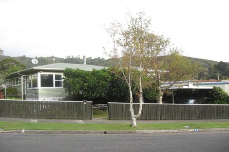 Photo of property in 61 Lowry Crescent, Stokes Valley, Lower Hutt, 5019
