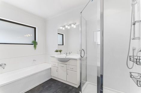 Photo of property in 271a Carrington Street, Vogeltown, New Plymouth, 4310