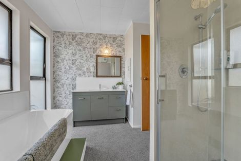 Photo of property in 37 Cassandra Street, Stratford, 4332