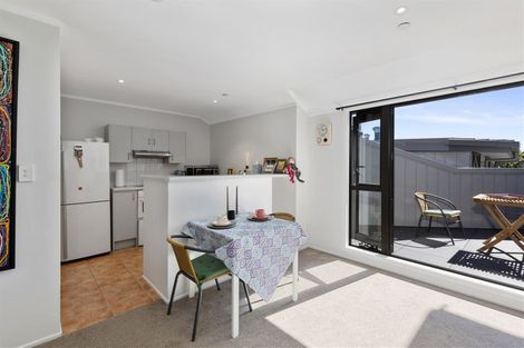 Photo of property in 20b/30 Westward Ho, Glen Eden, Auckland, 0602