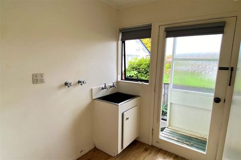 Photo of property in 12a Tamaki Bay Drive, Pakuranga, Auckland, 2010