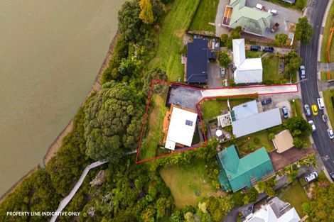 Photo of property in 16a Renata Crescent, Te Atatu Peninsula, Auckland, 0610