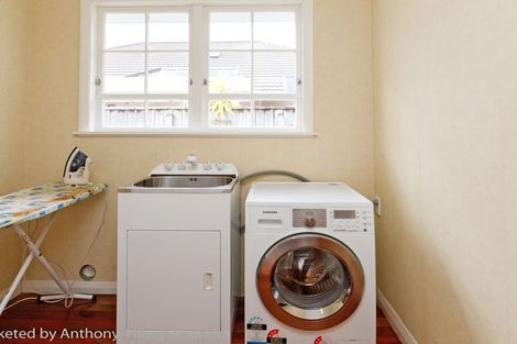 Photo of property in 100a Linton Street, West End, Palmerston North, 4410