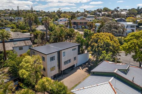 Photo of property in 2/236 Beach Road, Campbells Bay, Auckland, 0630