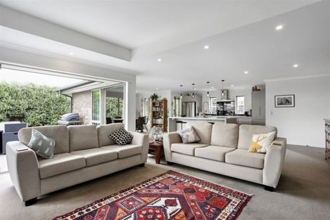 Photo of property in 5 Whio Close, Parklands, Christchurch, 8083