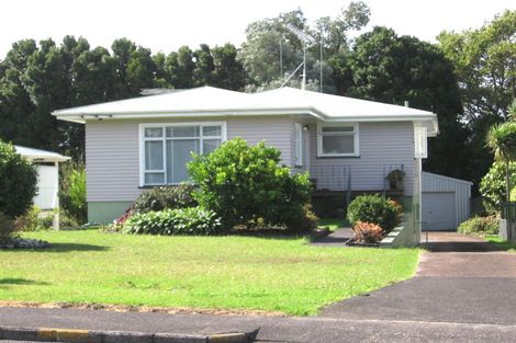 Photo of property in 10 Covil Avenue, Te Atatu South, Auckland, 0610