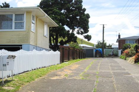 Photo of property in 2/32 Kapuka Road, Mangere Bridge, Auckland, 2022
