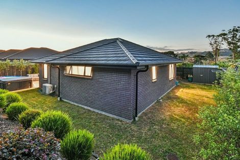 Photo of property in 13 Harry Richards Way, Pokeno, 2402