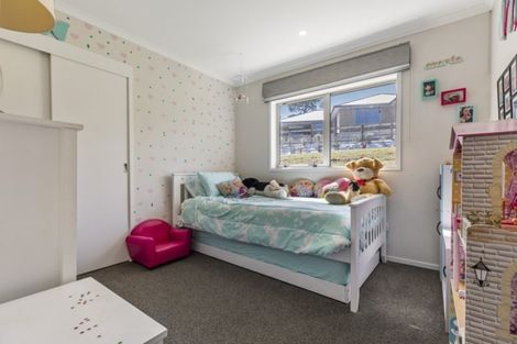 Photo of property in 22b Sunnyvale Road, Swanson, Auckland, 0614