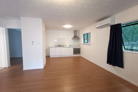 Photo of property in 28 Urlich Drive, Ranui, Auckland, 0612