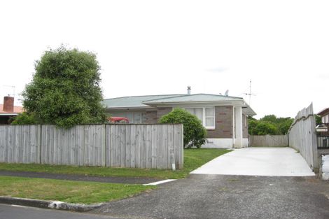 Photo of property in 6 Fausett Avenue, Pukekohe, 2120