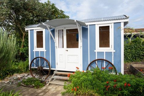 Photo of property in 331 Clifton Road, Te Awanga, 4102