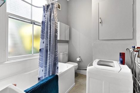 Photo of property in 7 Mcintyre Avenue, Mount Victoria, Wellington, 6011