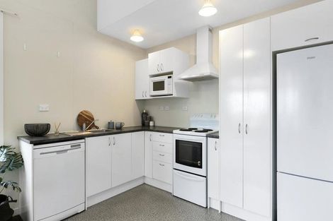 Photo of property in 66 Gladstone Road, Dalmore, Dunedin, 9010