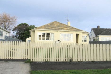 Photo of property in 30 Tyndall Street, Palmerston North, 4414