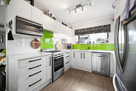 Photo of property in 25 Kentucky Crescent, Nawton, Hamilton, 3200